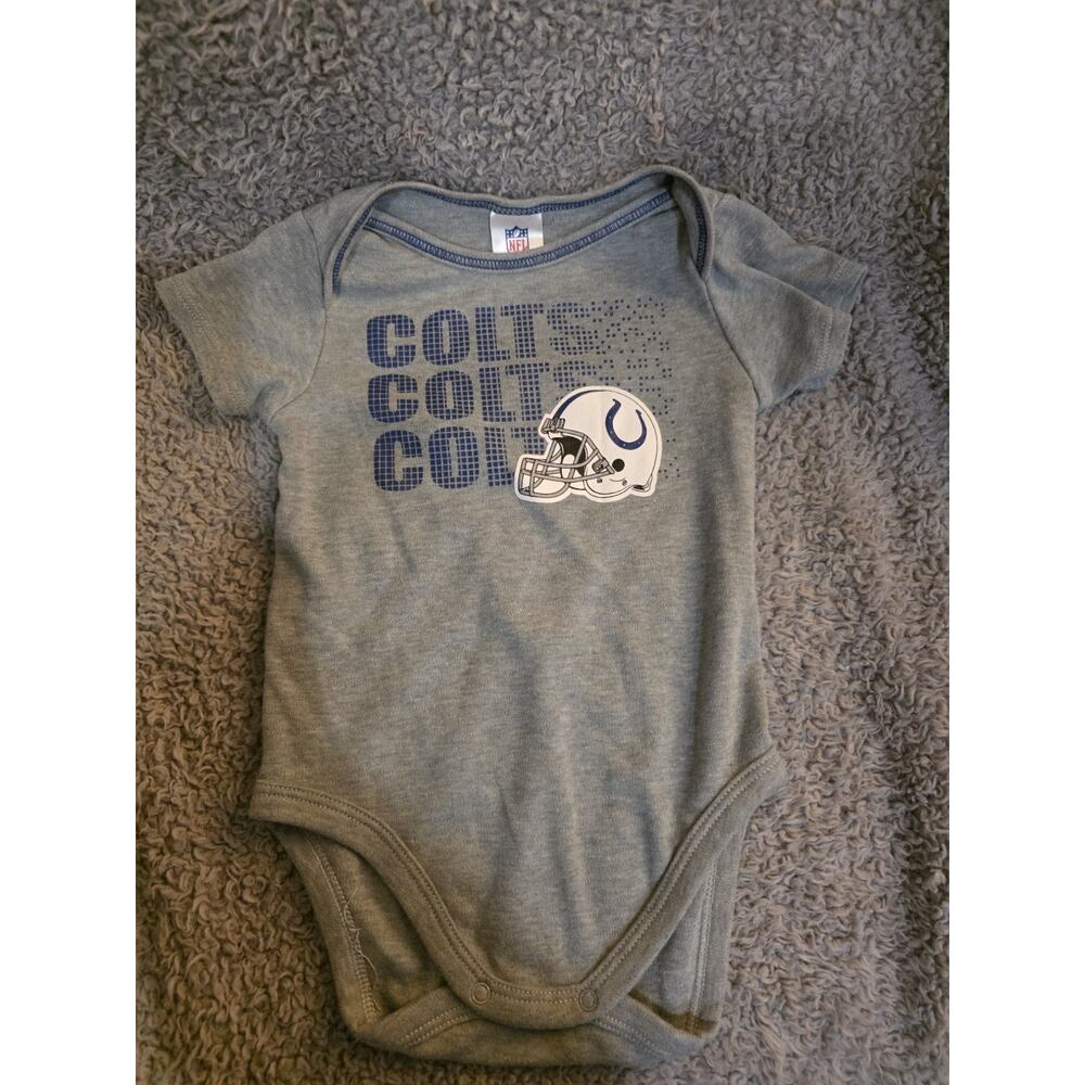 Infant NFL Indianapolis Colts Change Up One-piece Romper 6-12 Mos. NWOT